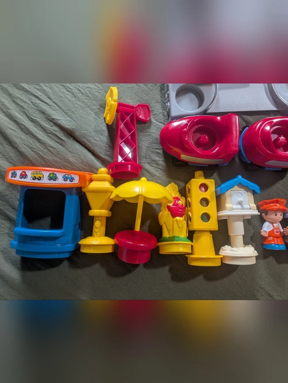 2001 Fisher-Price Little People - Fun Sounds Train - Parts Of Set